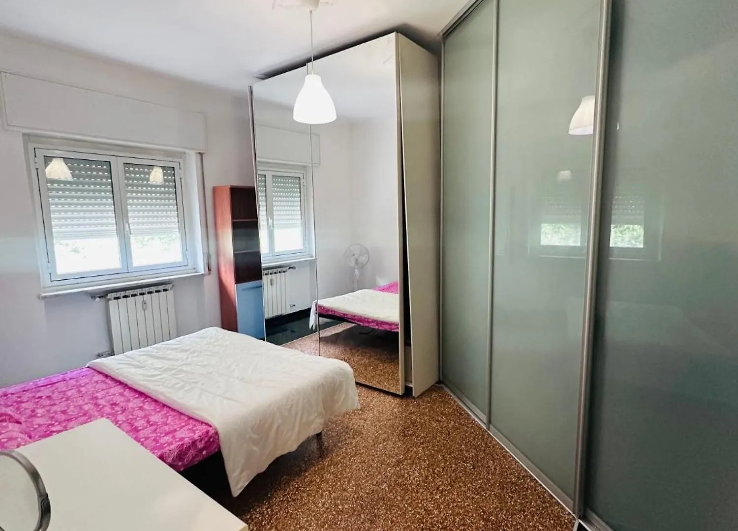 Entire 3 Bed Rooms Apartment,Centrum Genoa Apartment