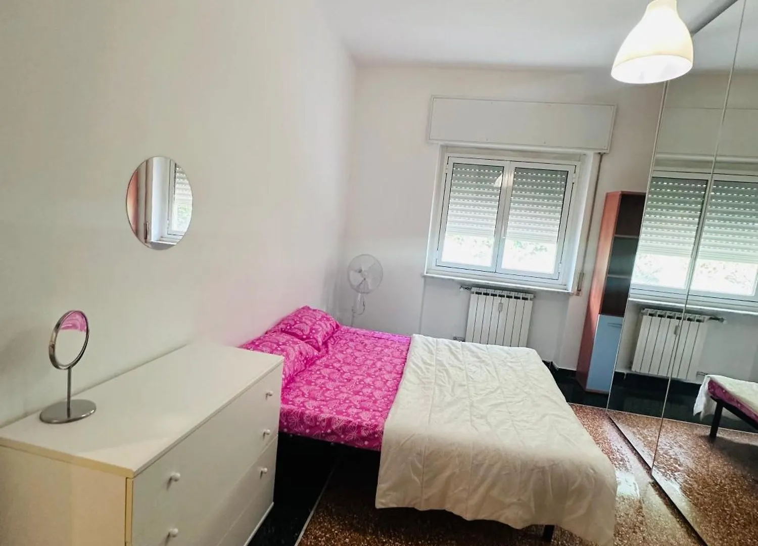 Entire 3 Bed Rooms Apartment,Centrum Genoa Apartment