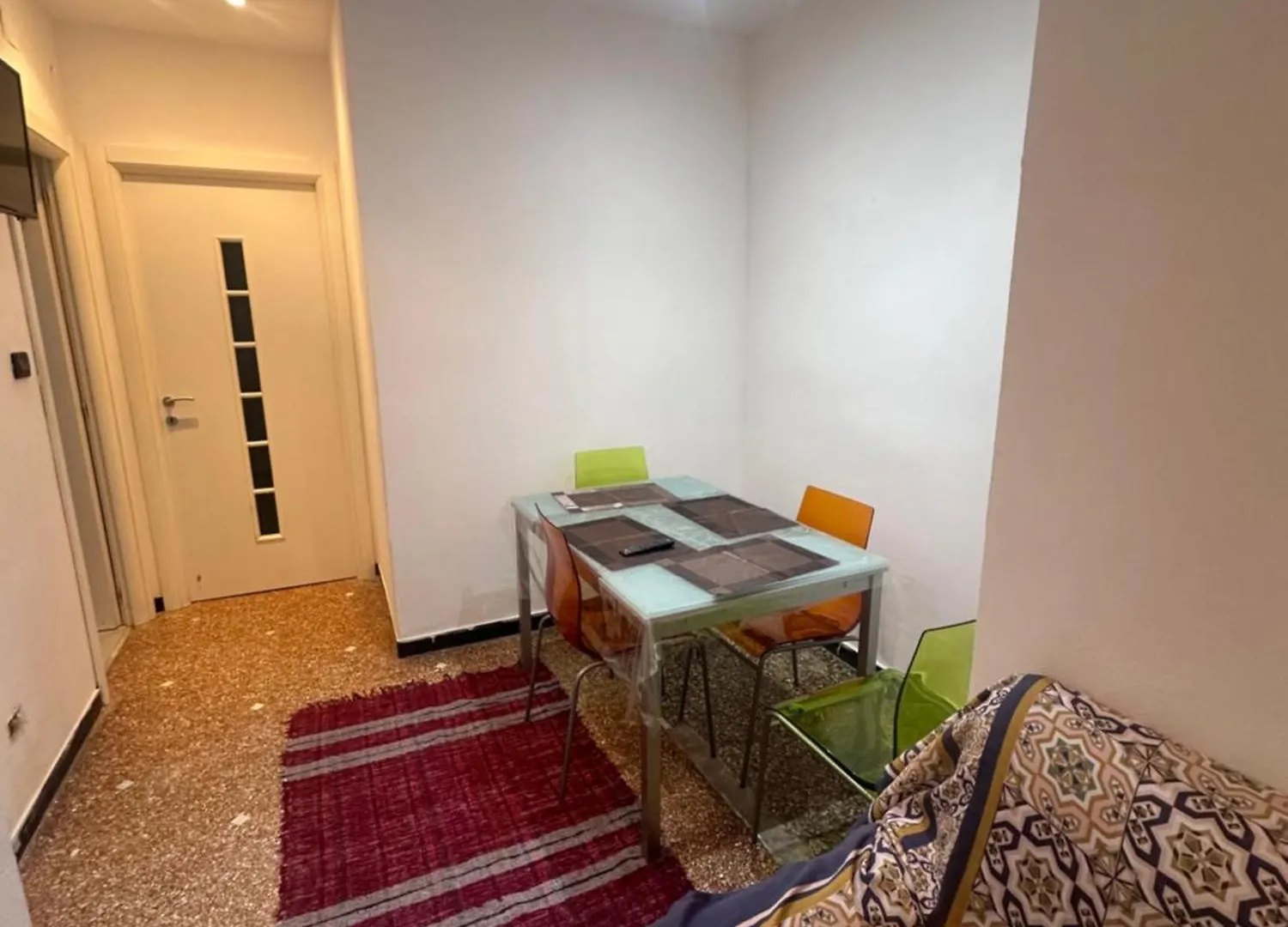 Entire 3 Bed Rooms Apartment,Centrum Genoa 0*,  Italy