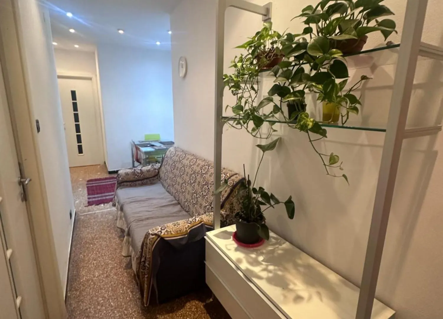 Entire 3 Bed Rooms Apartment,Centrum Genoa 0*,  Italy